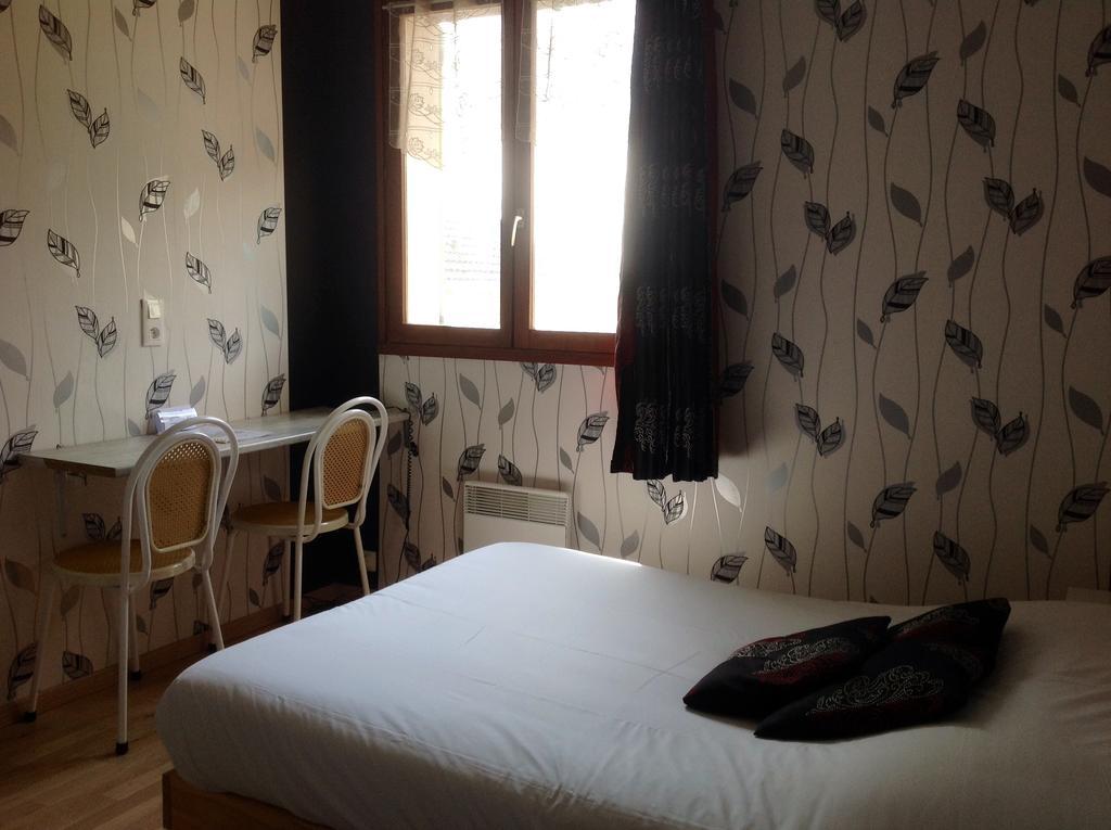 Logis Auberge De La Plaine Ла-Ротьер Номер фото