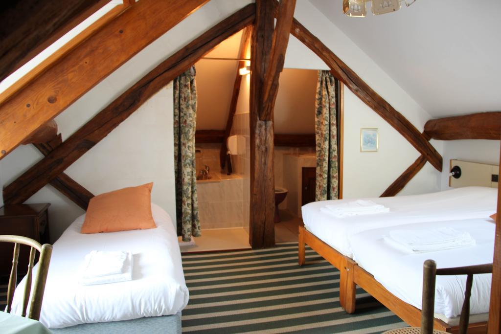 Logis Auberge De La Plaine Ла-Ротьер Номер фото